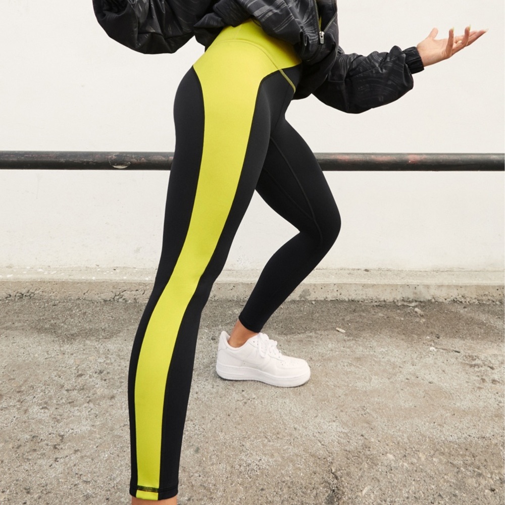 Fabletics High-Waisted Motion365 Zip Pocket 7/8 3X
